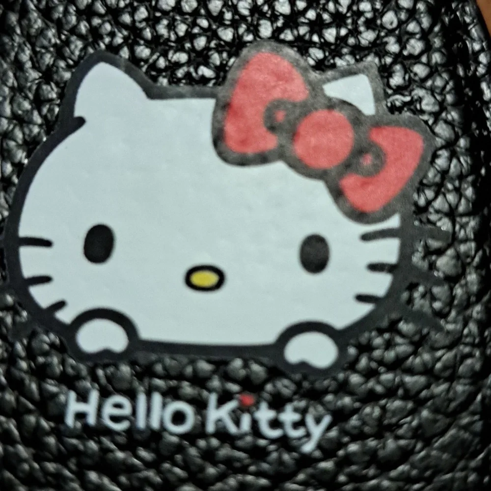 Hello Kitty Black and Red Keychain Holder